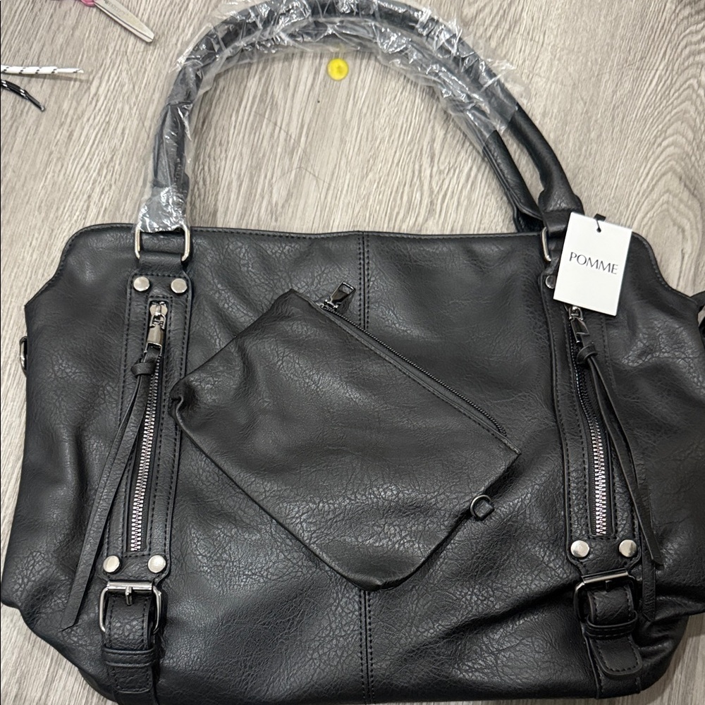 Pomme Black Women's Tote Bag